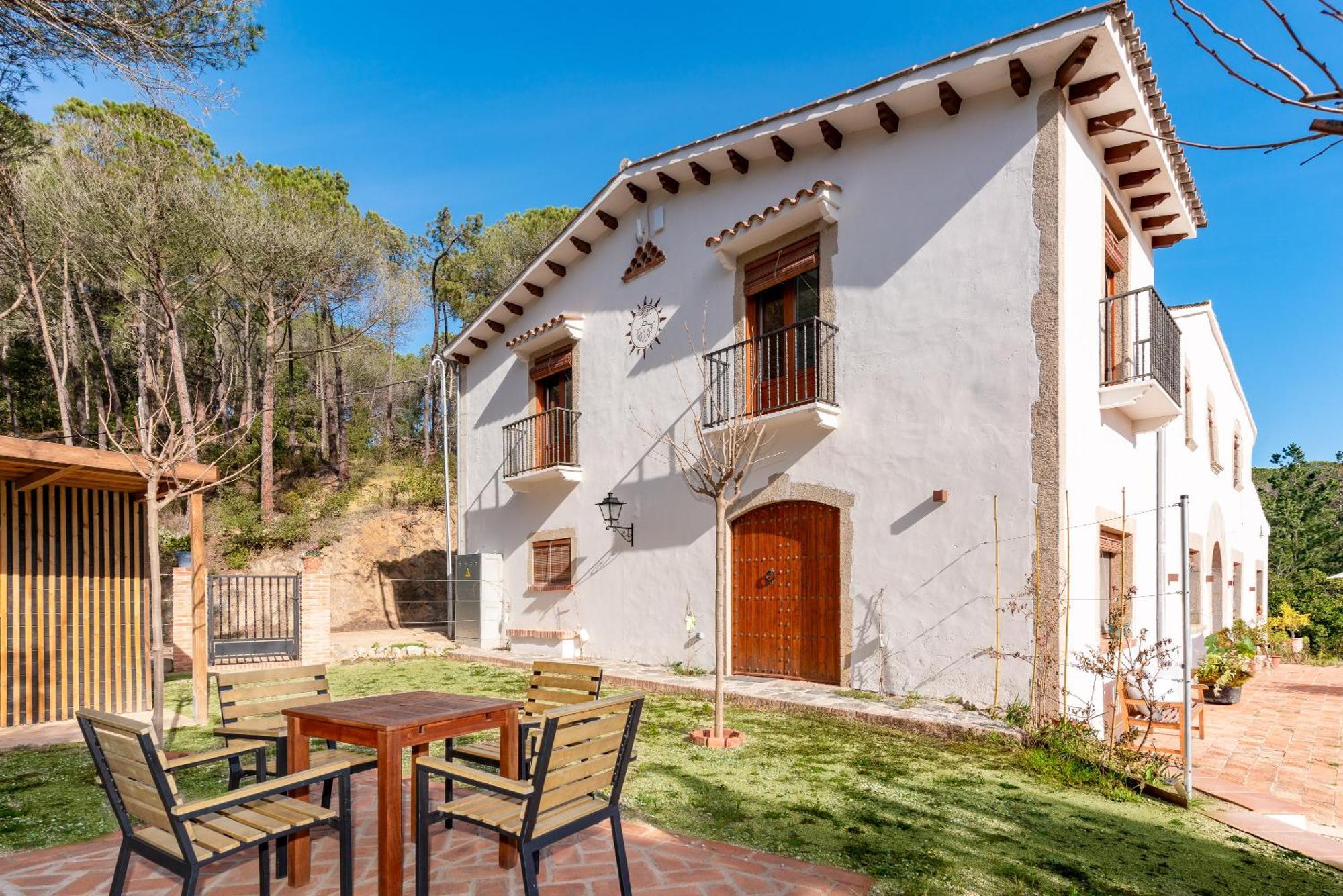 La Terraza - Grosszuegiges Appartment In Katalanischer Masia Sant Iscle De Vallalta Exterior foto